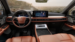 2025 Lincoln Lincoln Aviator Internal Image 2